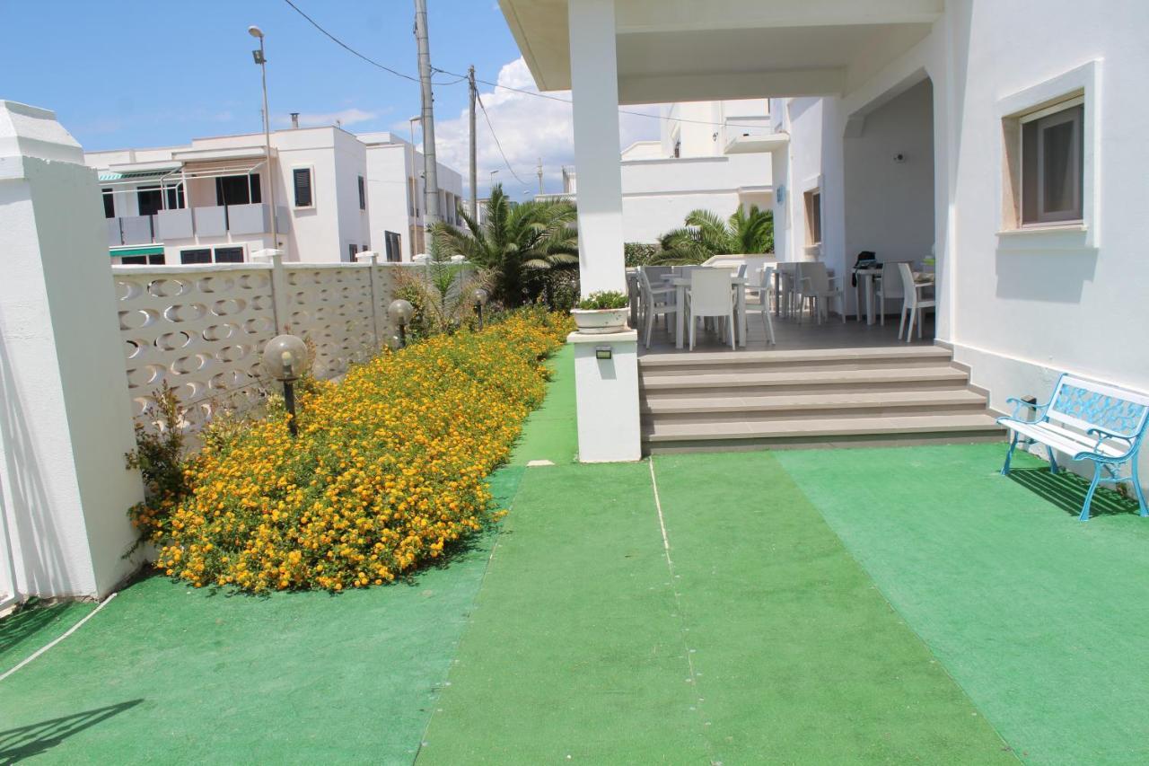 Estasi Sul Mare Bed and Breakfast Porto Cesareo Exteriör bild