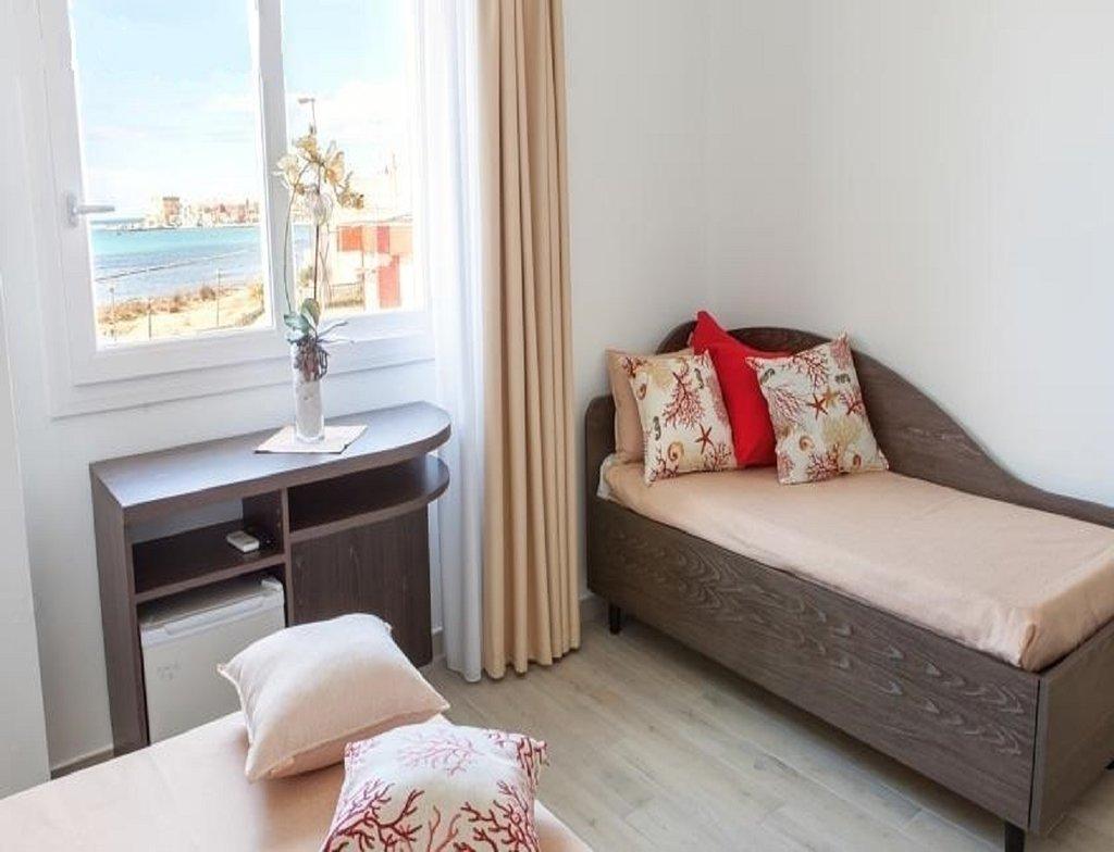 Estasi Sul Mare Bed and Breakfast Porto Cesareo Exteriör bild