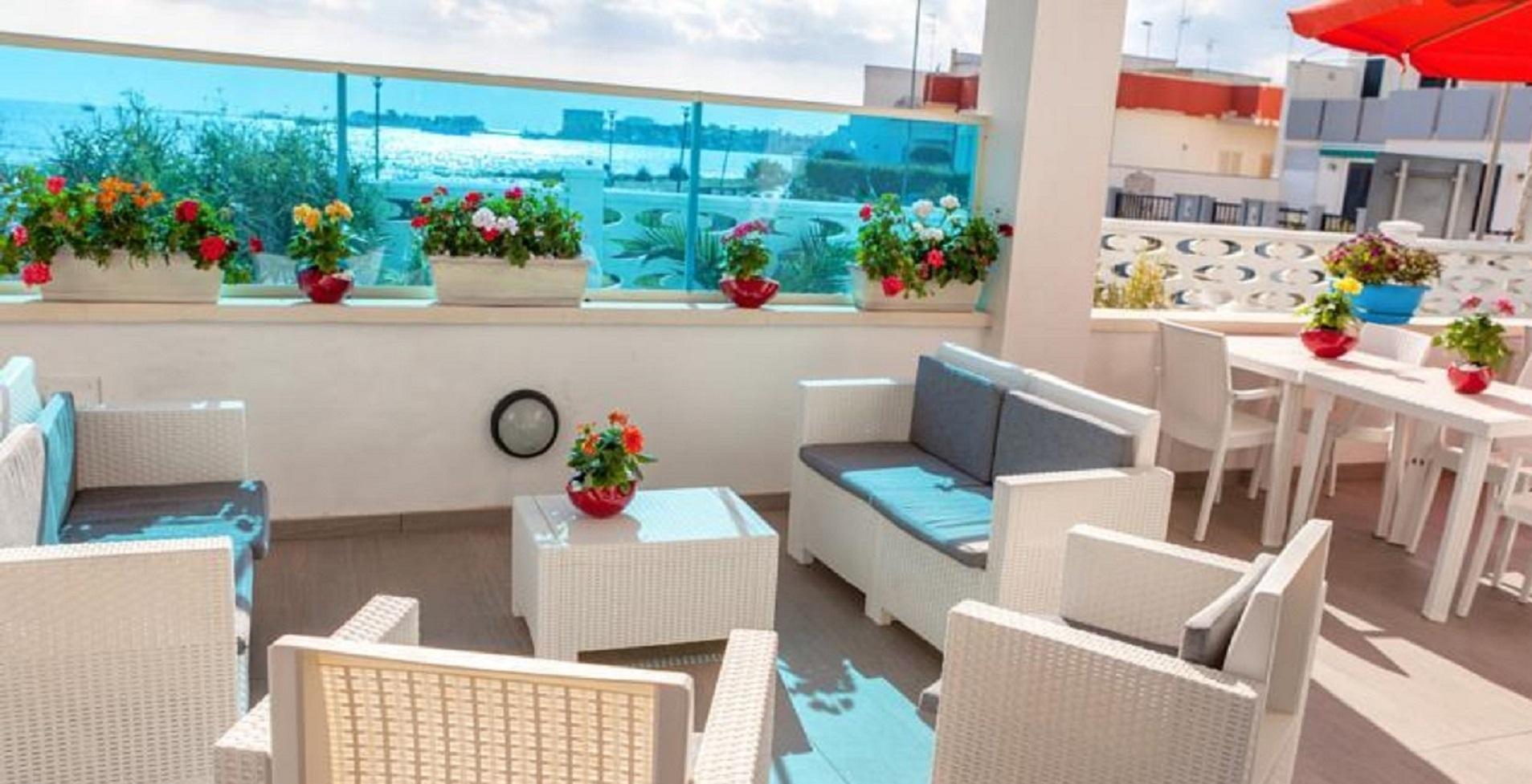 Estasi Sul Mare Bed and Breakfast Porto Cesareo Exteriör bild
