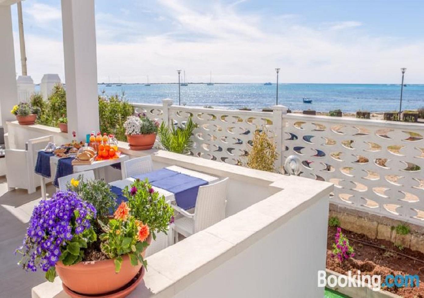 Estasi Sul Mare Bed and Breakfast Porto Cesareo Exteriör bild