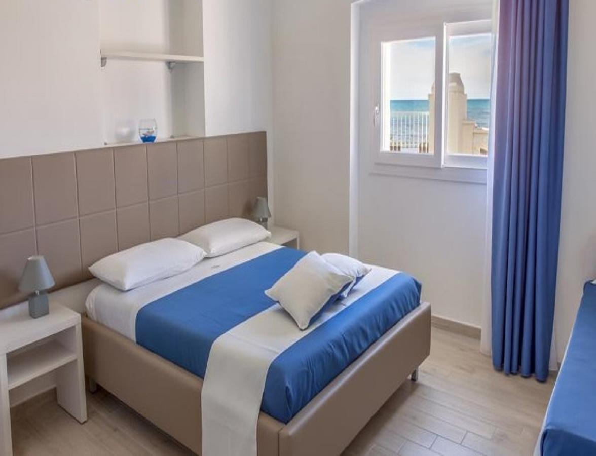 Estasi Sul Mare Bed and Breakfast Porto Cesareo Exteriör bild